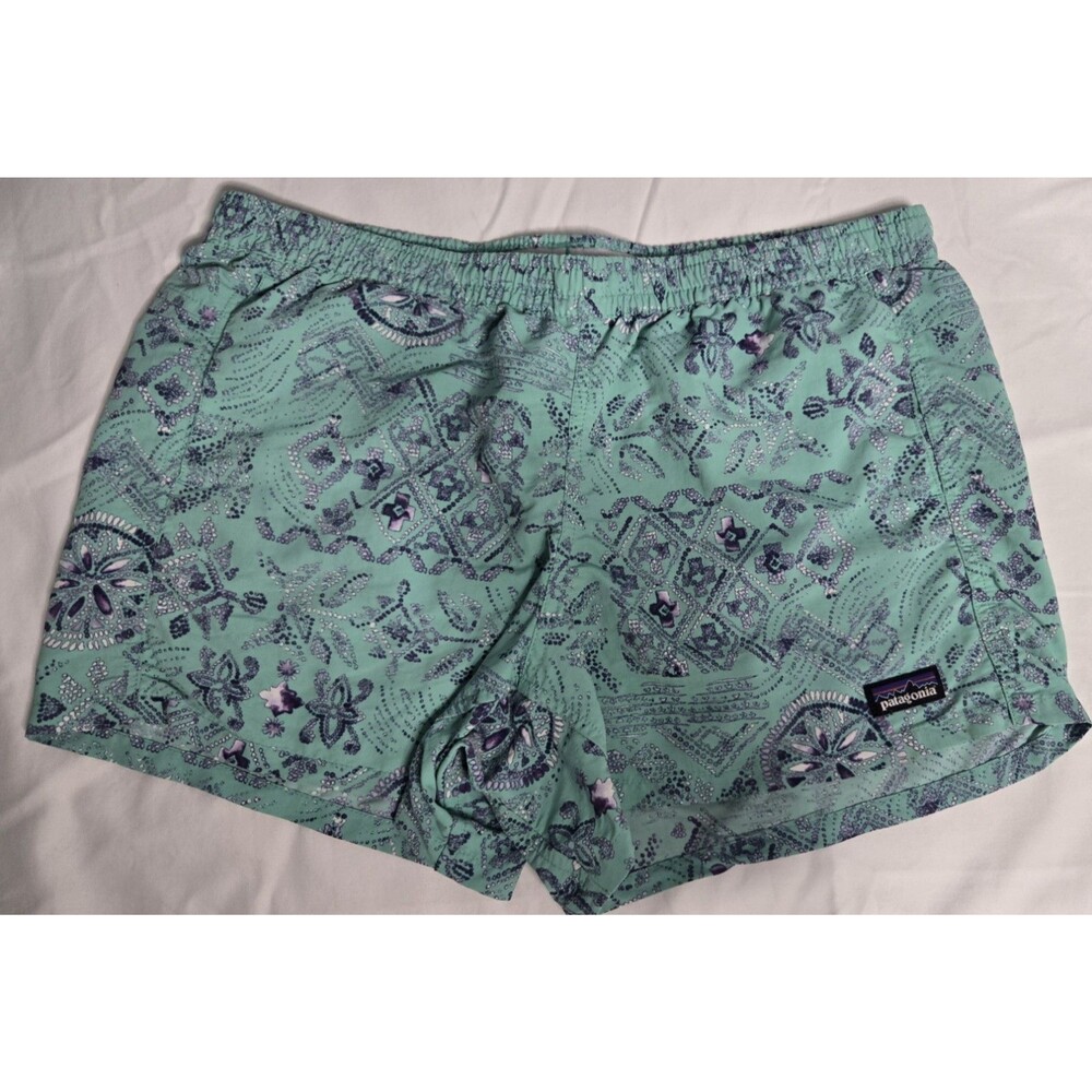 Patagonia Girls' Baggie Shorts XXL / Women Small